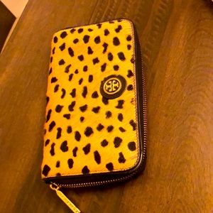 Tory Burch wallet
